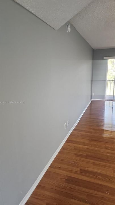 待售: $150,000 (1 贝兹, 1 浴室, 750 平方英尺)