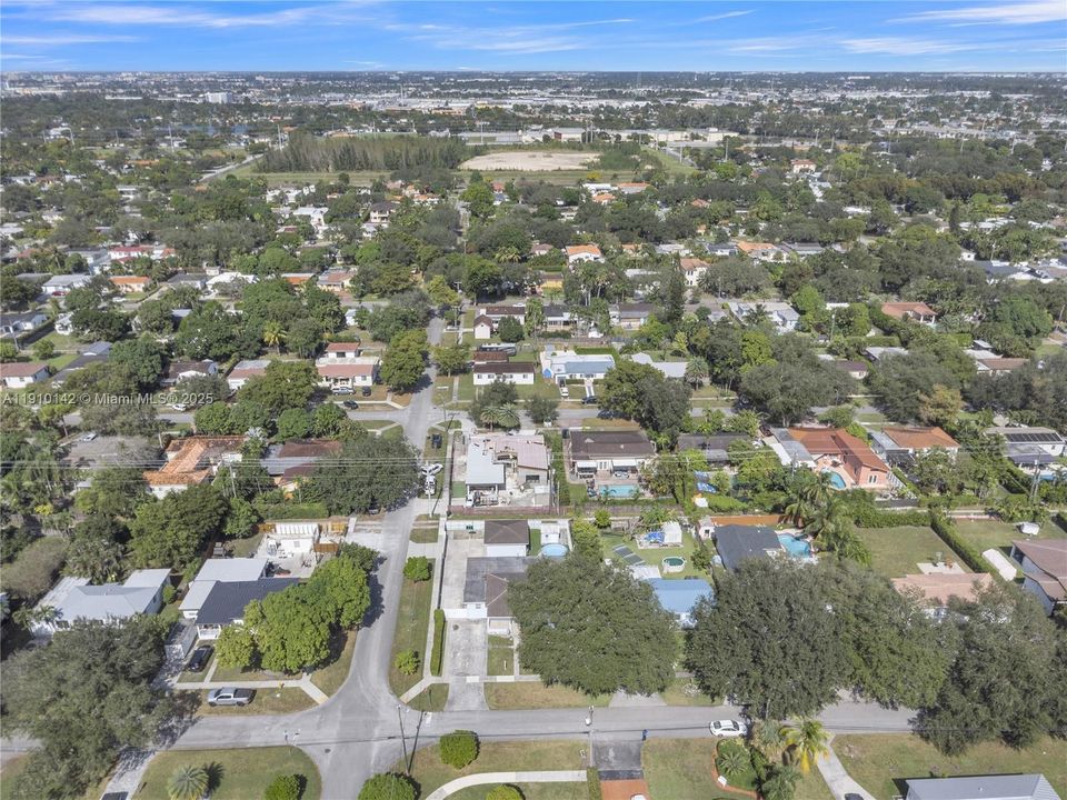 На продажу: $795,000 (4 спален, 3 ванн, 2080 Квадратных фут)