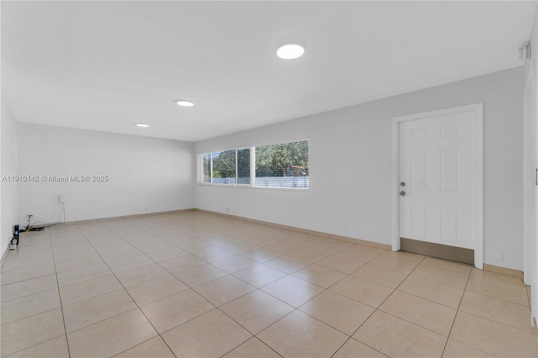 На продажу: $795,000 (4 спален, 3 ванн, 2080 Квадратных фут)