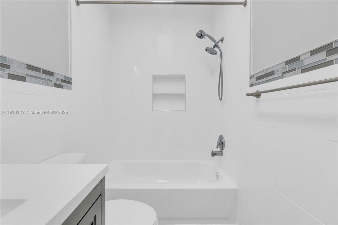 На продажу: $795,000 (4 спален, 3 ванн, 2080 Квадратных фут)