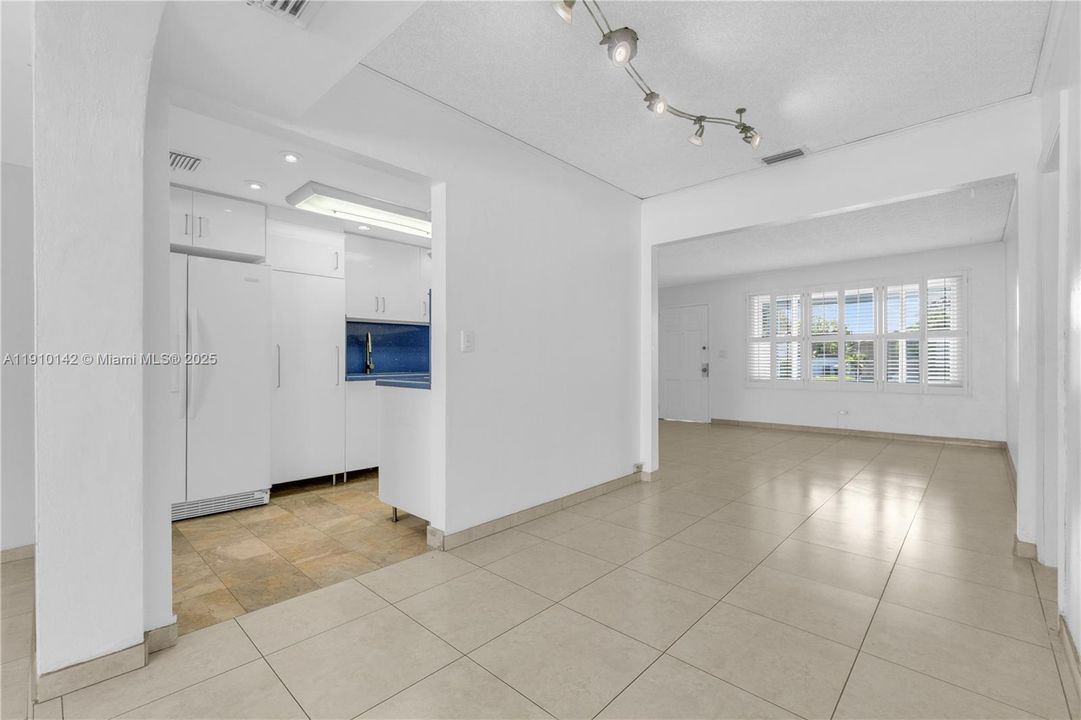 На продажу: $795,000 (4 спален, 3 ванн, 2080 Квадратных фут)