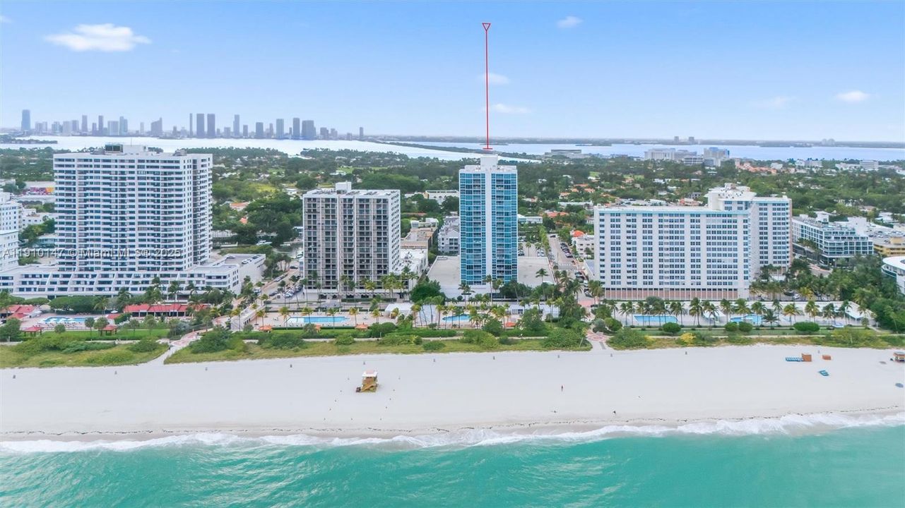 For Sale: $979,000 (2 beds, 2 baths, 1645 Square Feet)