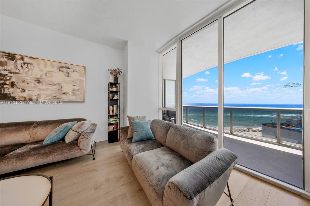 For Sale: $1,749,000 (2 beds, 3 baths, 2106 Square Feet)