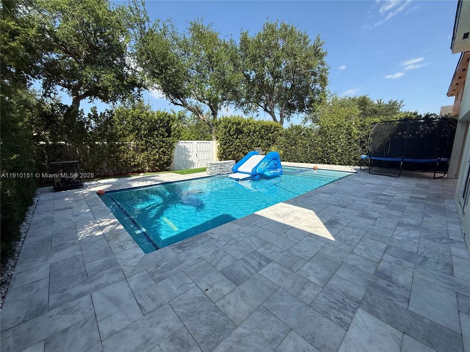 For Sale: $839,900 (3 beds, 2 baths, 2132 Square Feet)