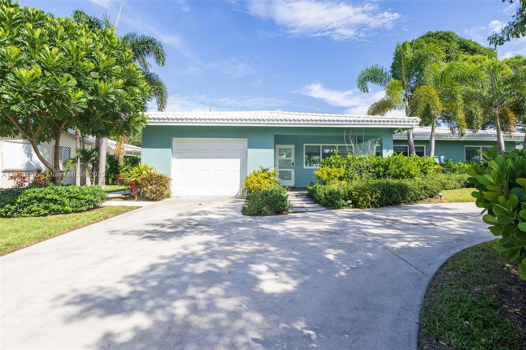 合同活跃: $660,000 (3 贝兹, 2 浴室, 1434 平方英尺)