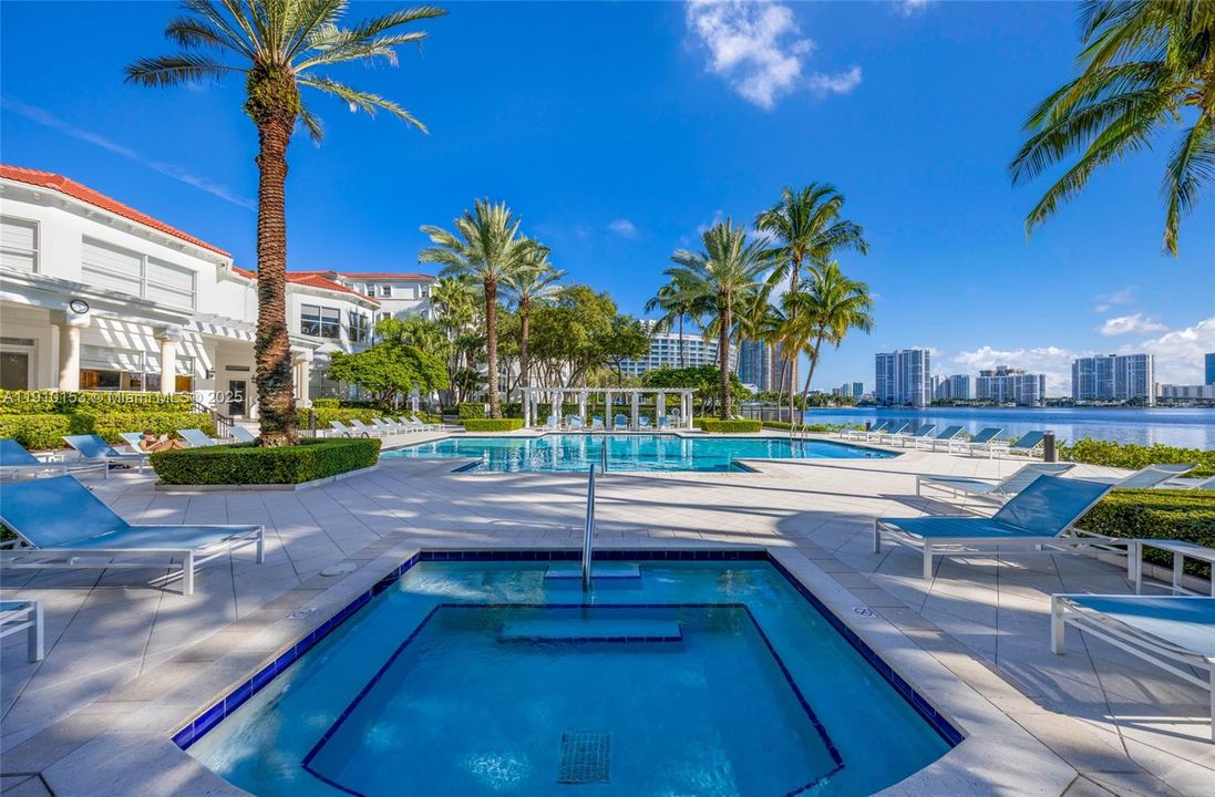 Active With Contract: $3,500 (3 beds, 2 baths, 1320 Square Feet)