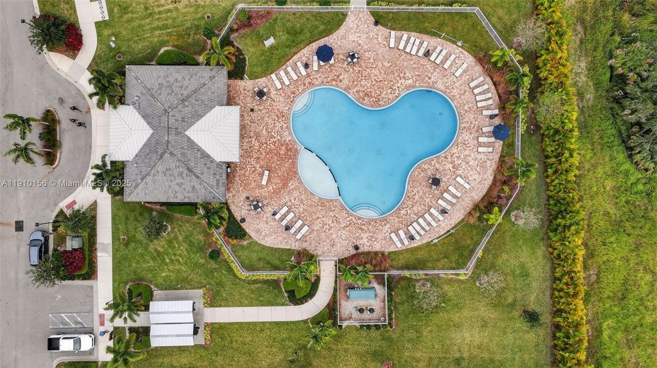 待售: $779,000 (5 贝兹, 4 浴室, 4211 平方英尺)