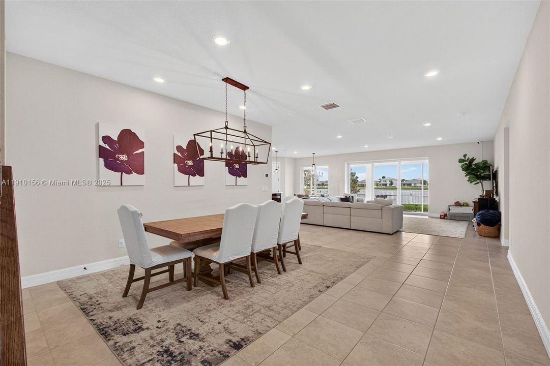 待售: $779,000 (5 贝兹, 4 浴室, 4211 平方英尺)