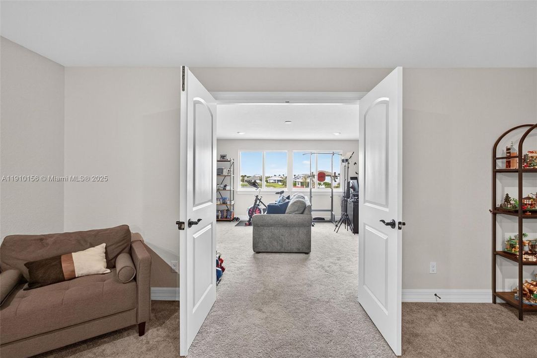 待售: $779,000 (5 贝兹, 4 浴室, 4211 平方英尺)