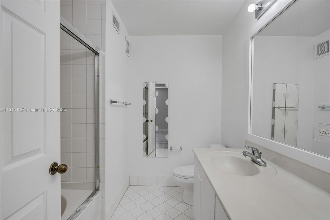 En Renta: $3,290 (3 camas, 2 baños, 1605 Pies cuadrados)