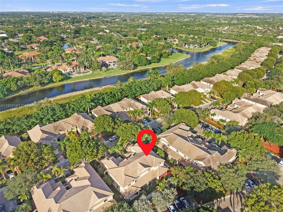 En Renta: $3,290 (3 camas, 2 baños, 1605 Pies cuadrados)