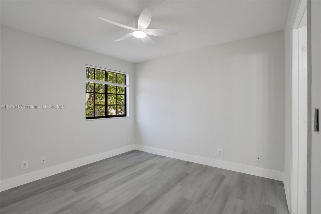 En Renta: $3,290 (3 camas, 2 baños, 1605 Pies cuadrados)