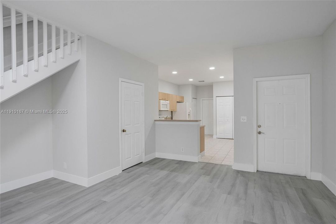 En Renta: $3,290 (3 camas, 2 baños, 1605 Pies cuadrados)