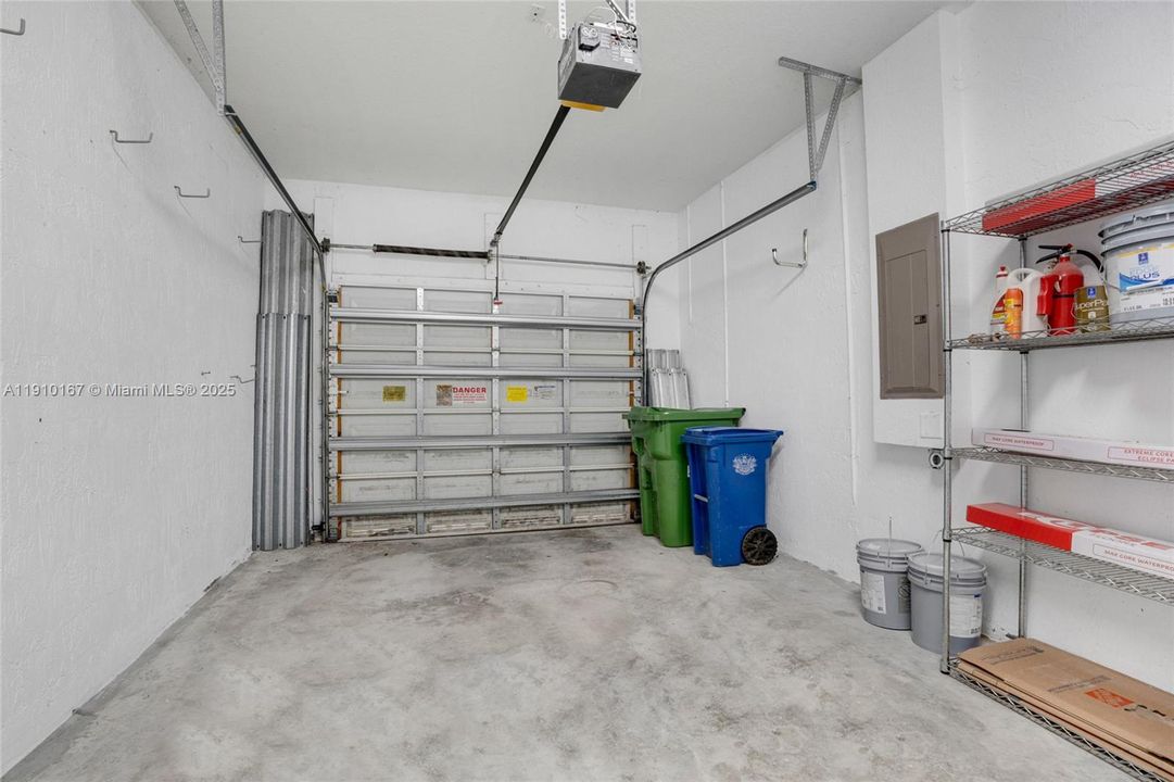 En Renta: $3,290 (3 camas, 2 baños, 1605 Pies cuadrados)