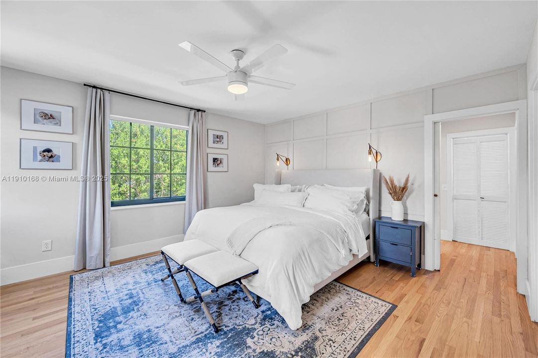 合同活跃: $11,500 (4 贝兹, 3 浴室, 2768 平方英尺)