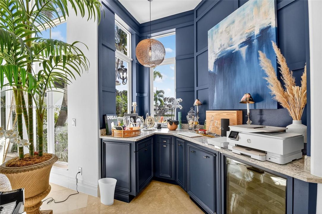 For Sale: $6,500,000 (5 beds, 6 baths, 6045 Square Feet)