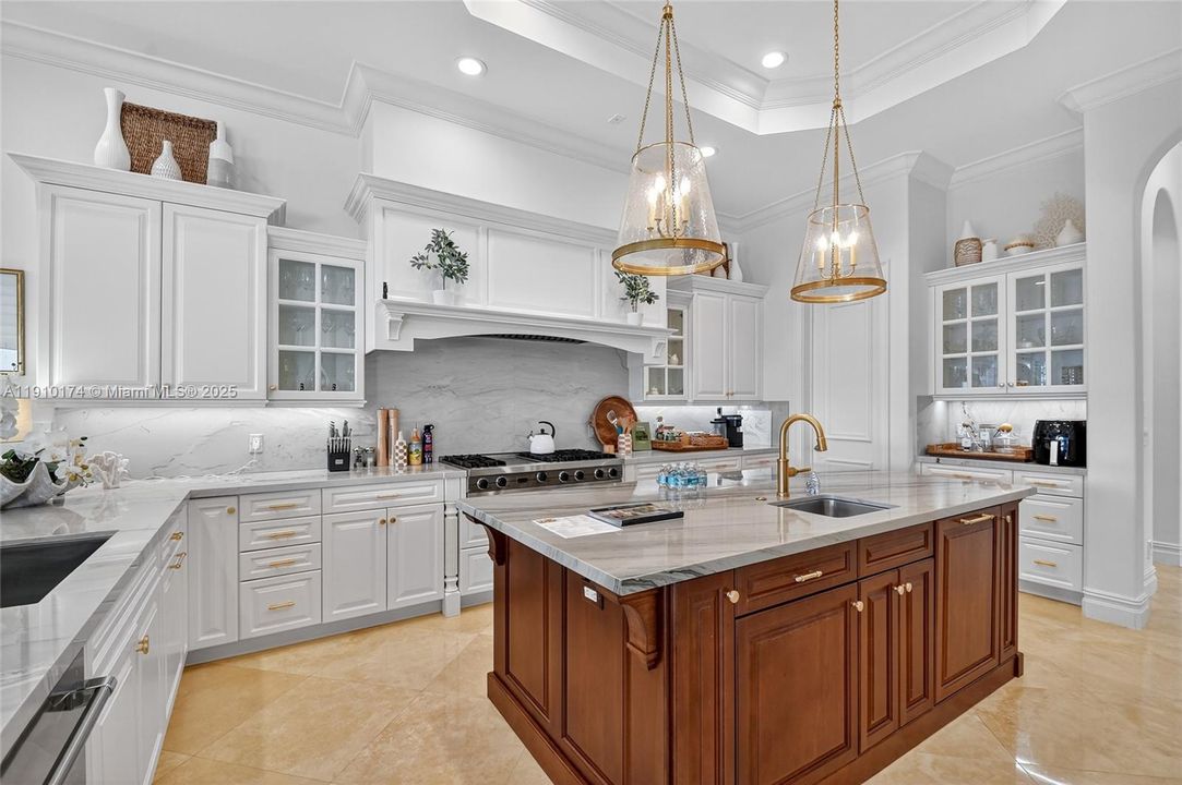 For Sale: $6,500,000 (5 beds, 6 baths, 6045 Square Feet)