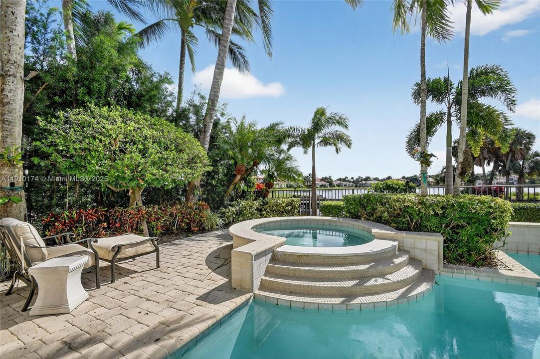 For Sale: $6,500,000 (5 beds, 6 baths, 6045 Square Feet)