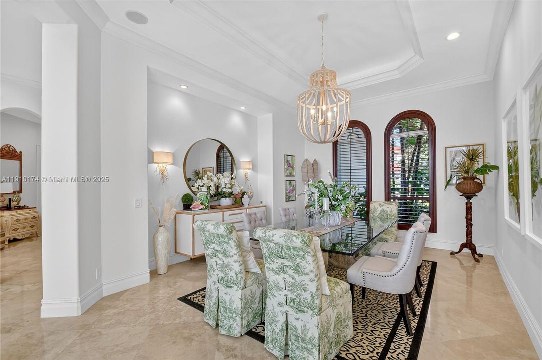 For Sale: $6,500,000 (5 beds, 6 baths, 6045 Square Feet)