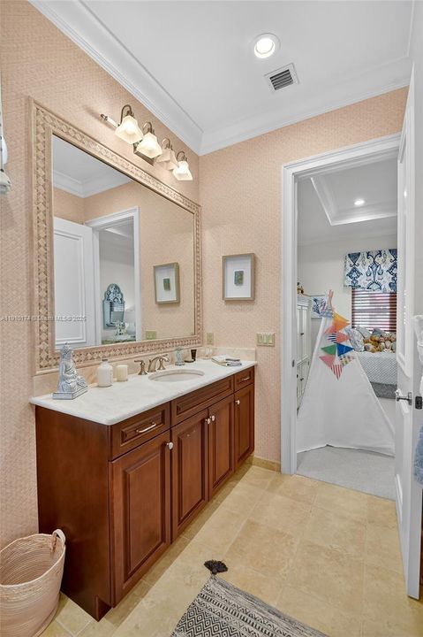 For Sale: $6,500,000 (5 beds, 6 baths, 6045 Square Feet)