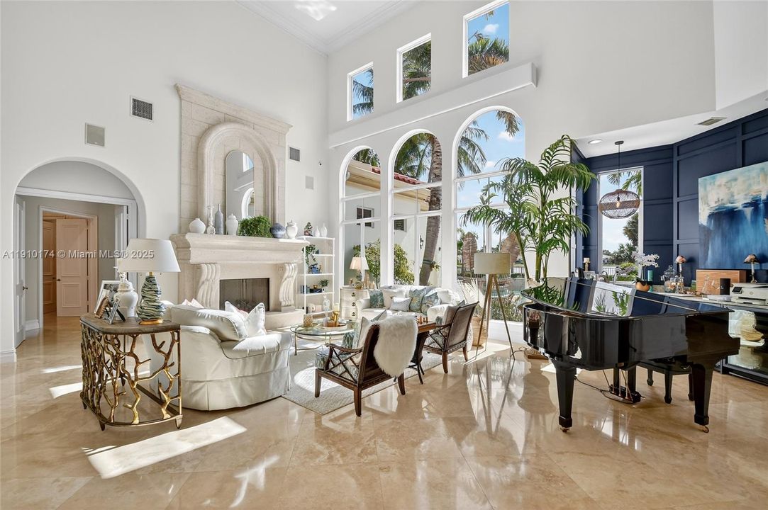 For Sale: $6,500,000 (5 beds, 6 baths, 6045 Square Feet)