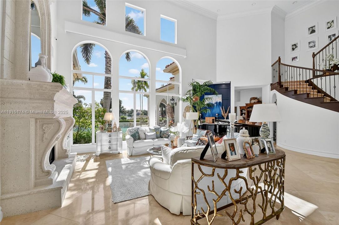 For Sale: $6,500,000 (5 beds, 6 baths, 6045 Square Feet)