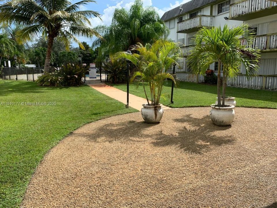 В аренду: $1,500 (1 спален, 1 ванн, 740 Квадратных фут)