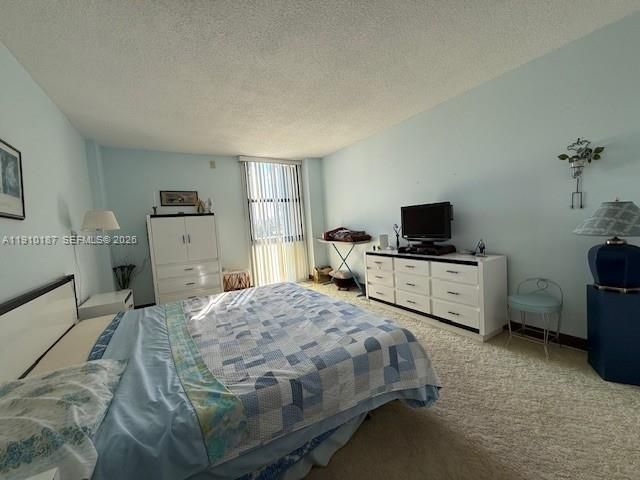For Sale: $189,000 (2 beds, 2 baths, 996 Square Feet)