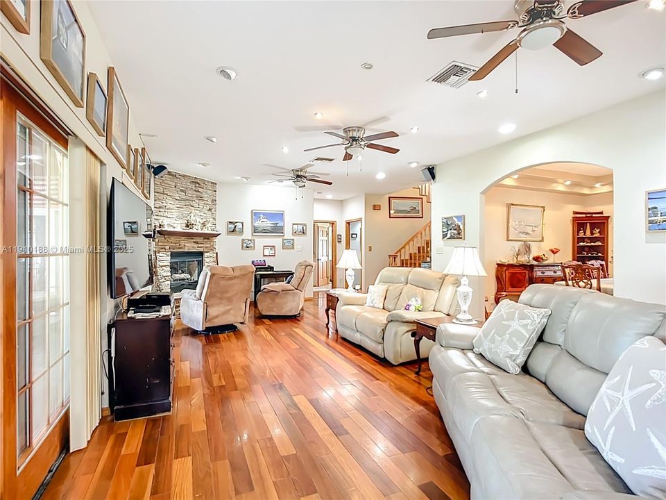 For Sale: $674,900 (4 beds, 4 baths, 0 Square Feet)