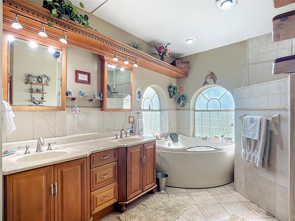 For Sale: $674,900 (4 beds, 4 baths, 0 Square Feet)