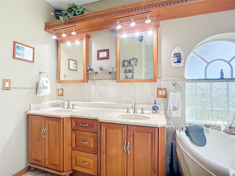 For Sale: $674,900 (4 beds, 4 baths, 0 Square Feet)