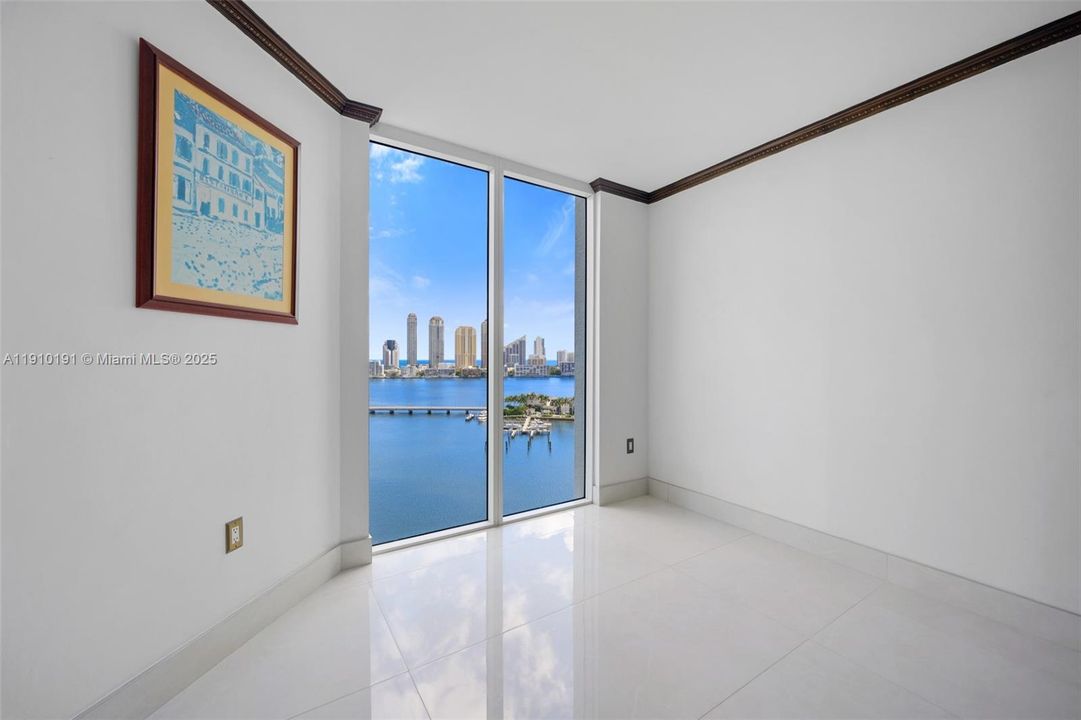 For Sale: $1,995,000 (3 beds, 3 baths, 3274 Square Feet)