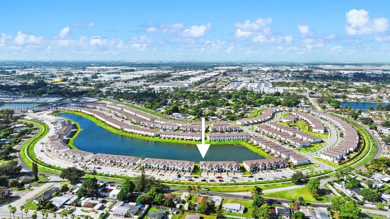 Active With Contract: $3,350 (3 beds, 2 baths, 1334 Square Feet)