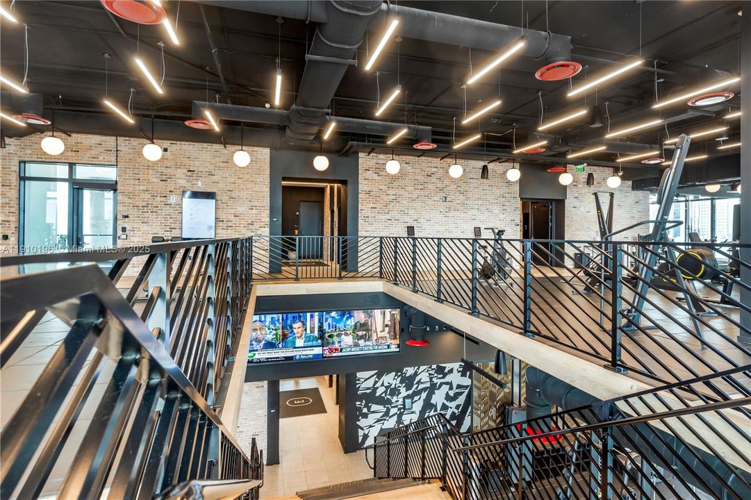 В аренду: $7,000 (3 спален, 3 ванн, 1150 Квадратных фут)