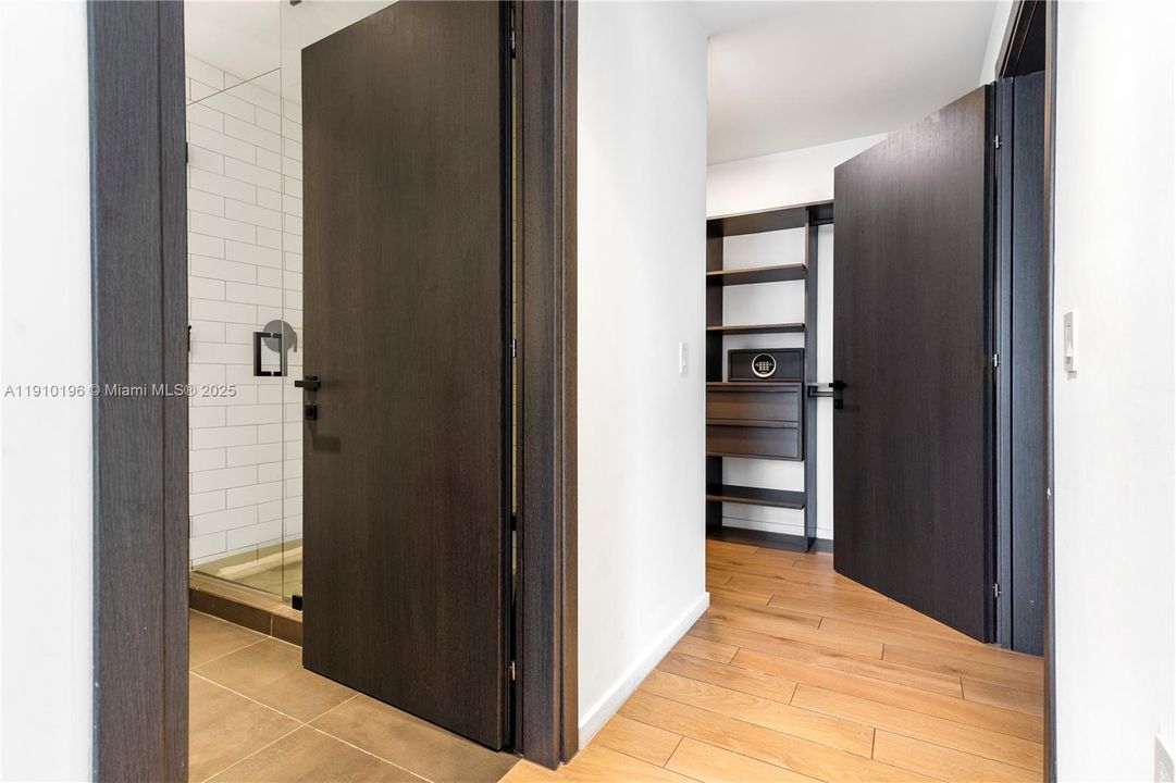 В аренду: $7,000 (3 спален, 3 ванн, 1150 Квадратных фут)