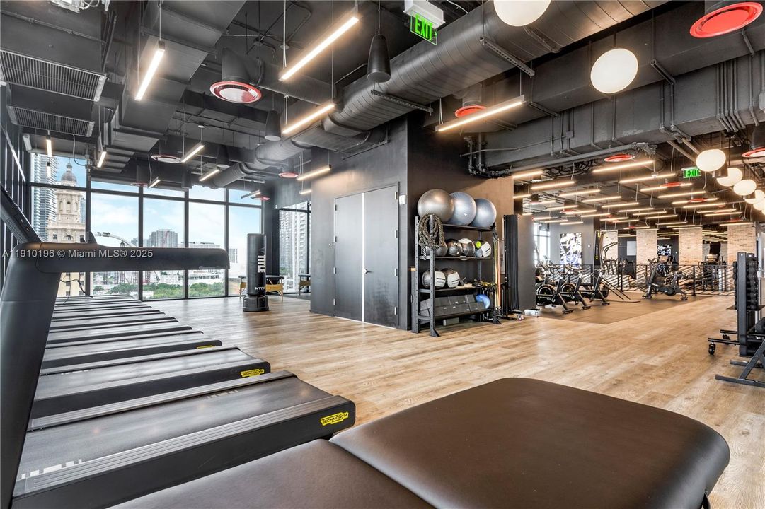 В аренду: $7,000 (3 спален, 3 ванн, 1150 Квадратных фут)