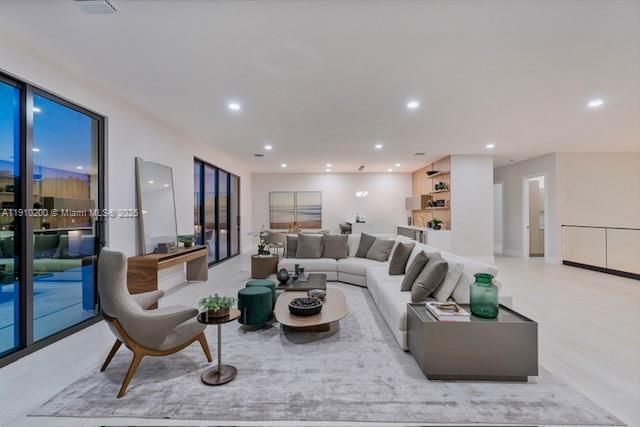 待售: $5,900,000 (6 贝兹, 8 浴室, 7285 平方英尺)