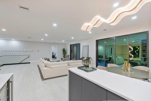 待售: $5,900,000 (6 贝兹, 8 浴室, 7285 平方英尺)