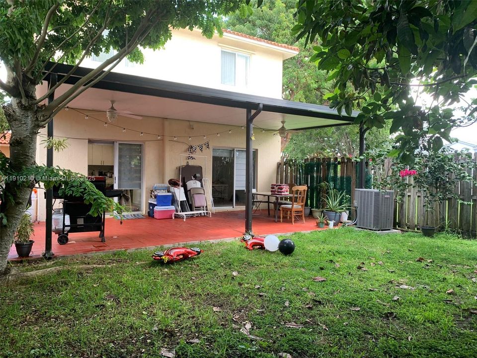 For Rent: $3,600 (4 beds, 3 baths, 1756 Square Feet)