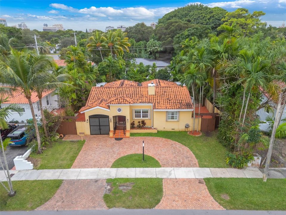 待售: $999,000 (3 贝兹, 2 浴室, 1669 平方英尺)