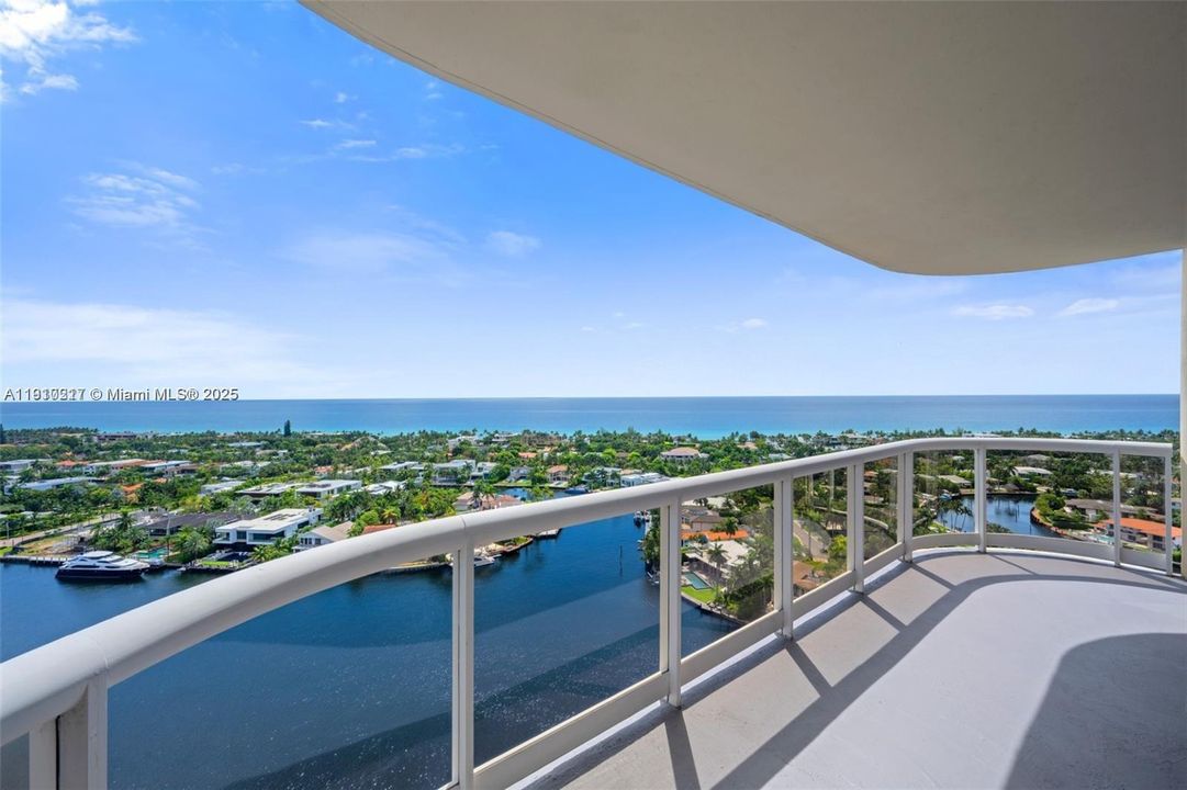 For Sale: $1,250,000 (2 beds, 2 baths, 1936 Square Feet)