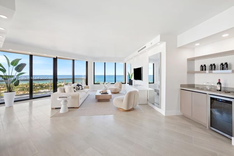 For Sale: $1,250,000 (2 beds, 2 baths, 1936 Square Feet)