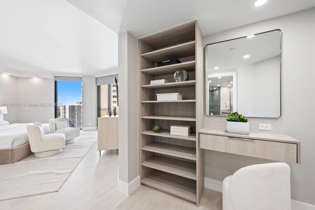 For Sale: $1,250,000 (2 beds, 2 baths, 1936 Square Feet)