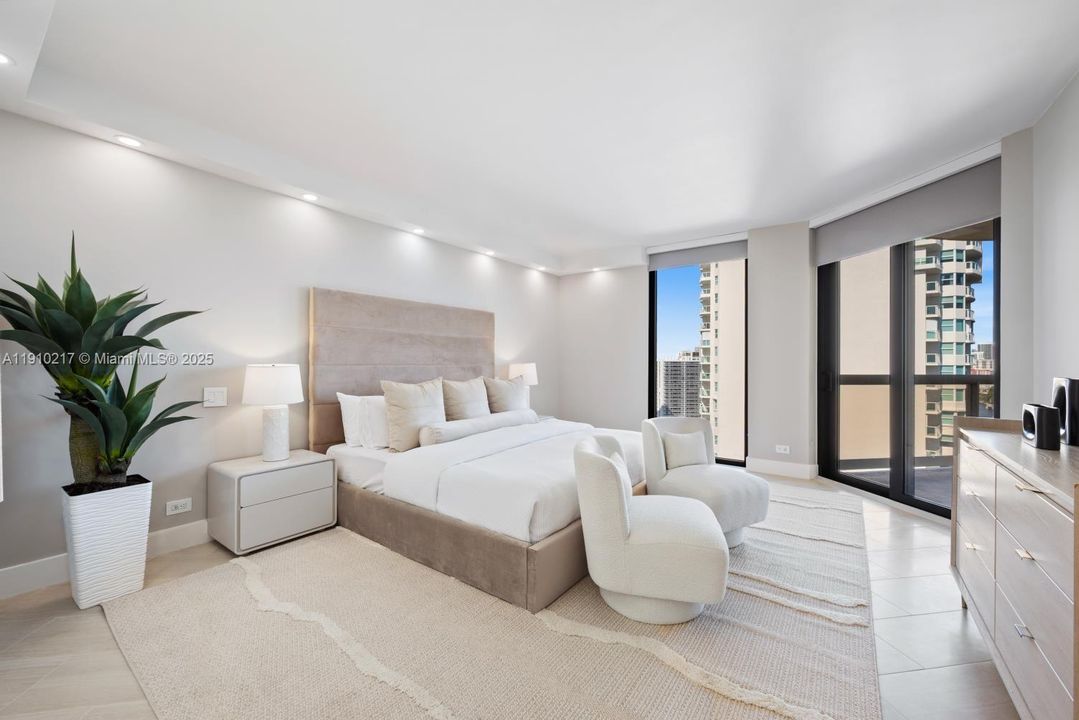 For Sale: $1,250,000 (2 beds, 2 baths, 1936 Square Feet)