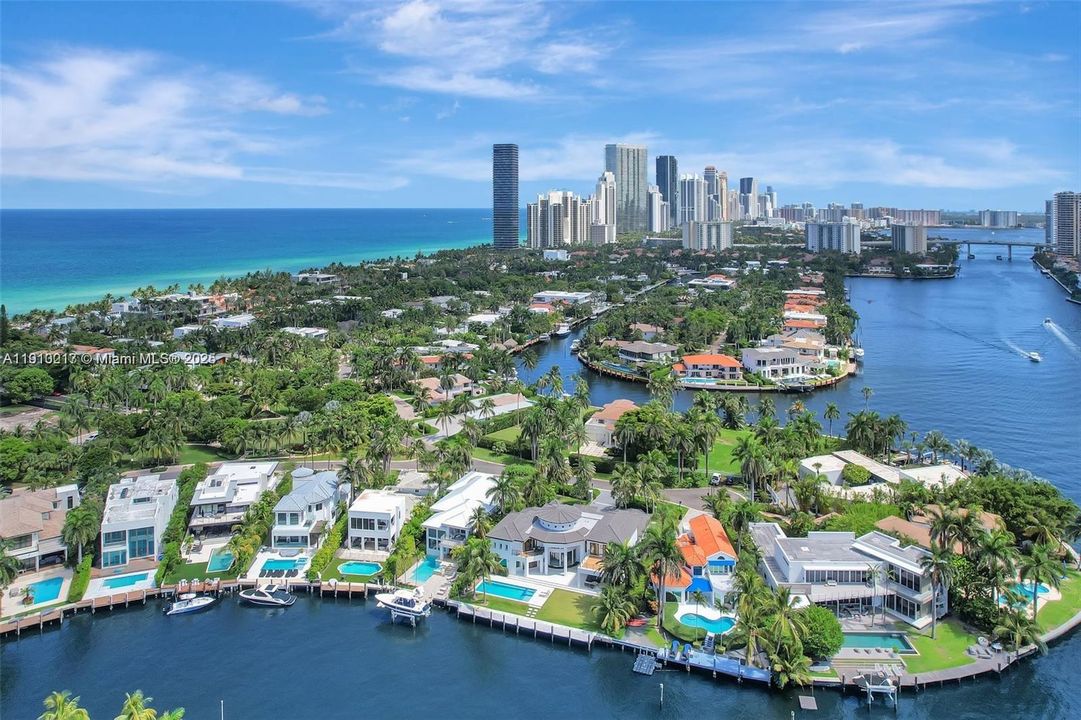 For Sale: $1,250,000 (2 beds, 2 baths, 1936 Square Feet)