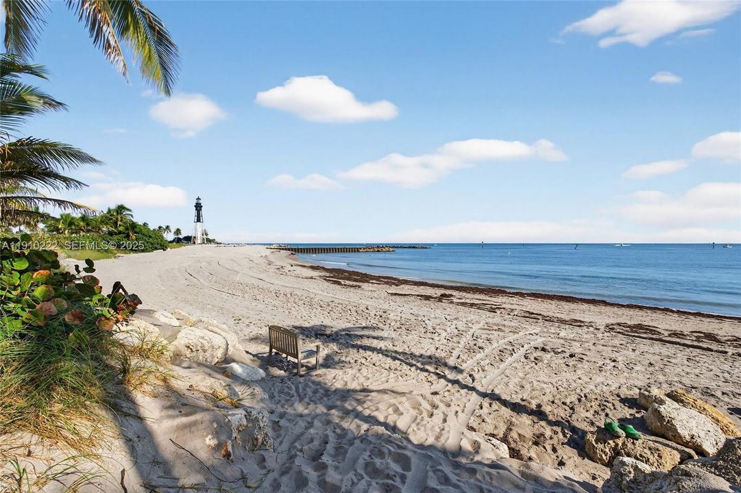 For Sale: $2,315,000 (4 beds, 3 baths, 2700 Square Feet)