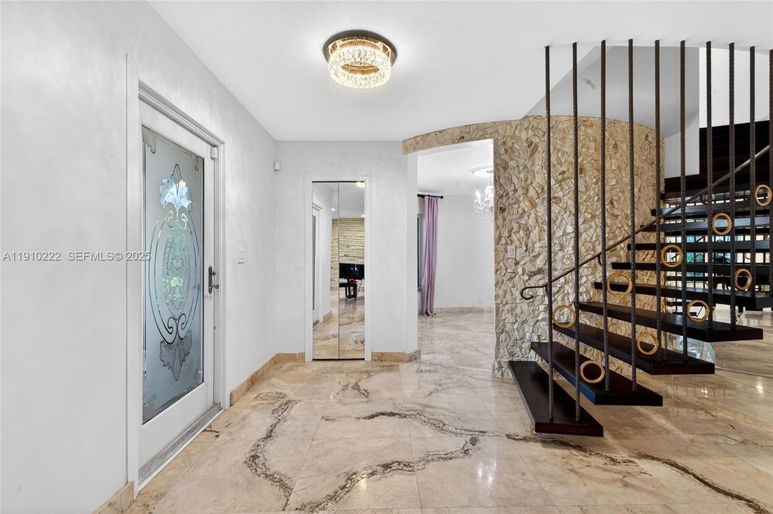 For Sale: $2,315,000 (4 beds, 3 baths, 2700 Square Feet)