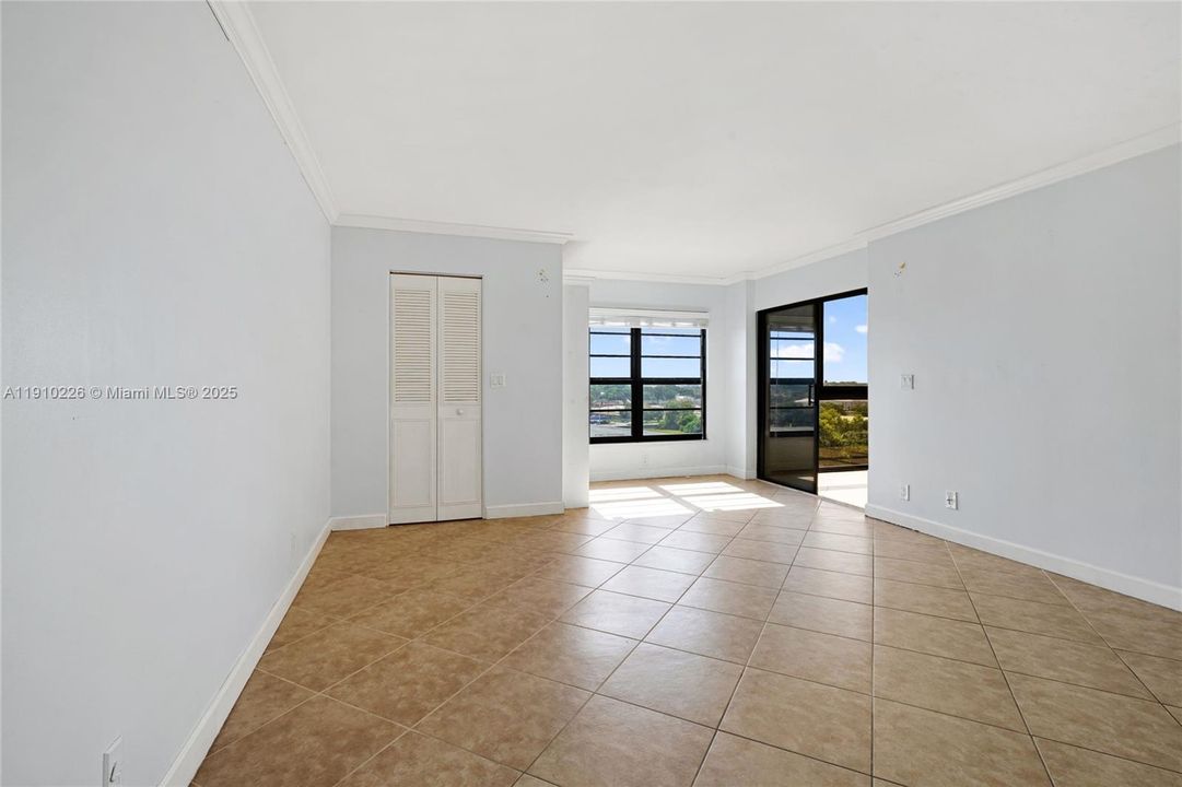 На продажу: $149,900 (2 спален, 2 ванн, 1222 Квадратных фут)