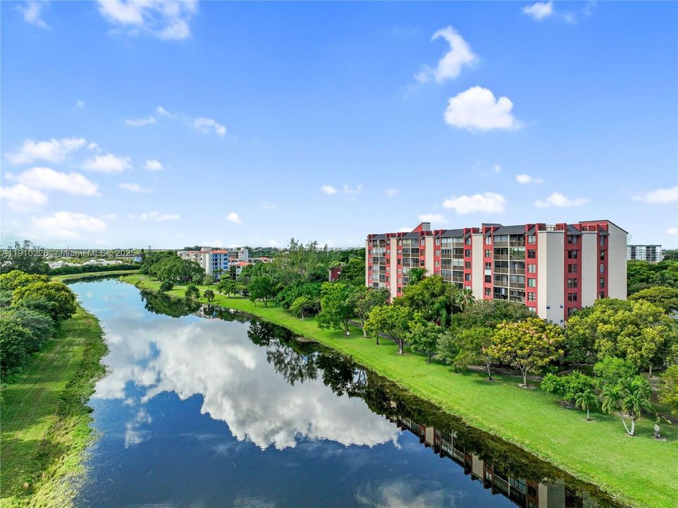 На продажу: $149,900 (2 спален, 2 ванн, 1222 Квадратных фут)
