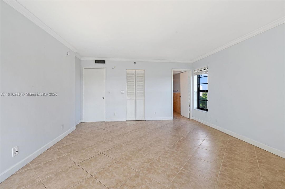 На продажу: $149,900 (2 спален, 2 ванн, 1222 Квадратных фут)